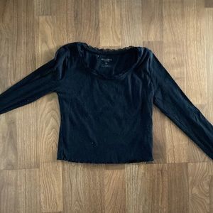 Black long sleeve crop top with lace
